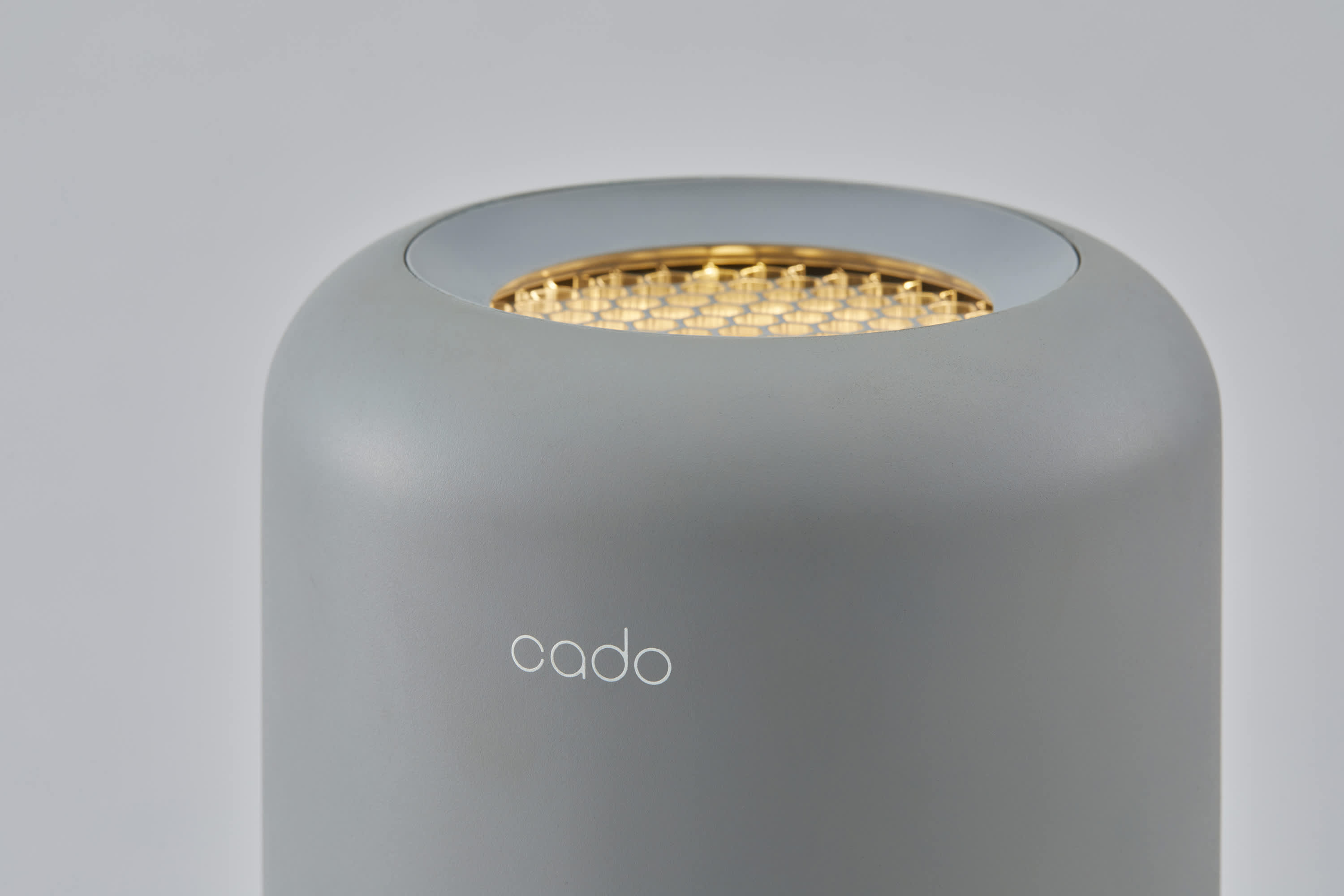新品未使用　cado（カドー） SAP 003 クールグレー 脱臭機 Amazon | 【公式ストア限定】cado（カドー） SAP 003 クール