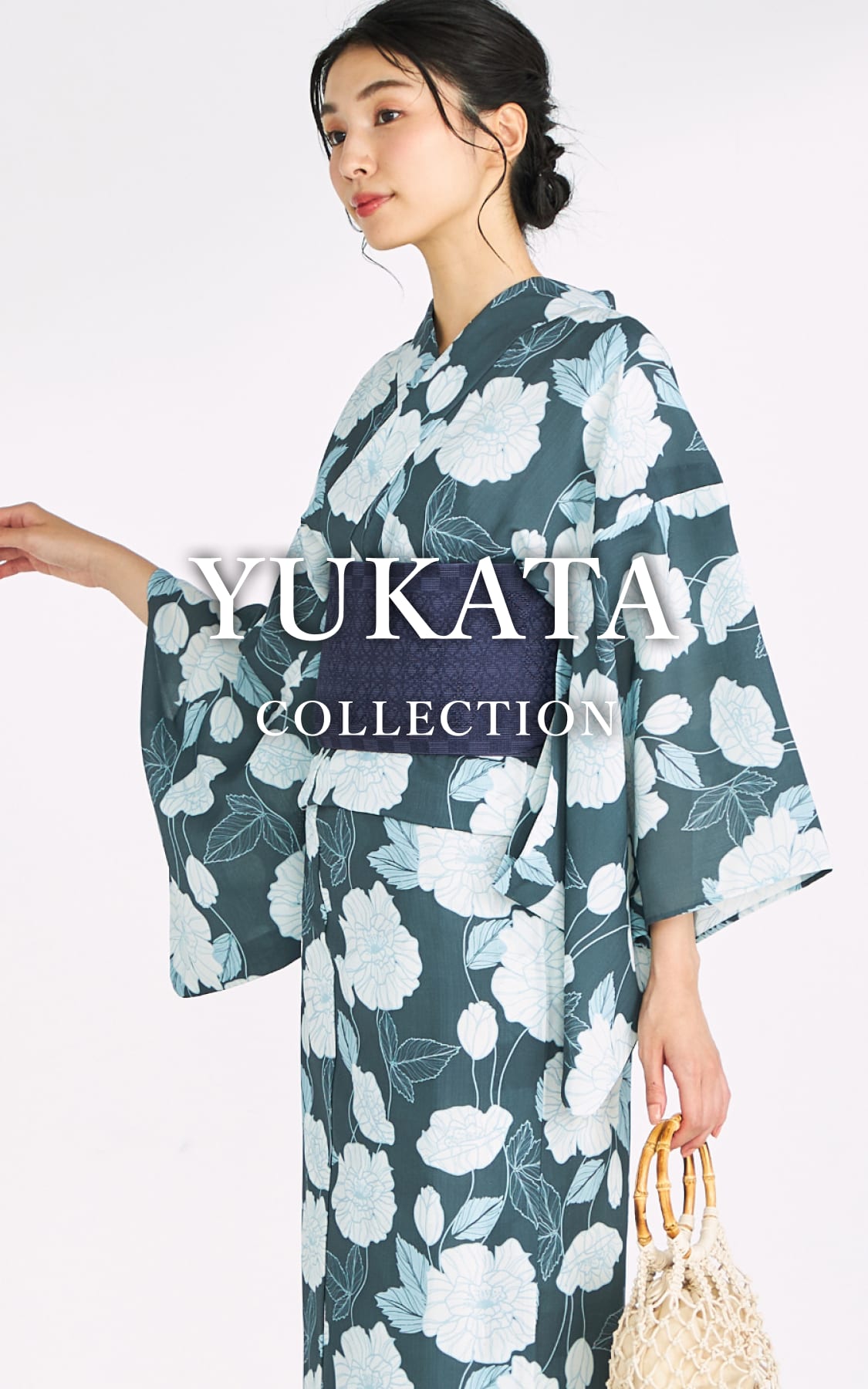 卒業式・入学式のお洋服をレンタルで借りて着用している母親（ママ）の写真