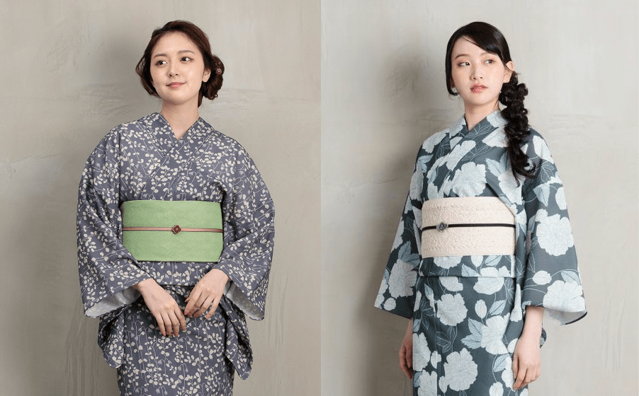 選んだレンタルドレスともう一つスペアドレスの画像