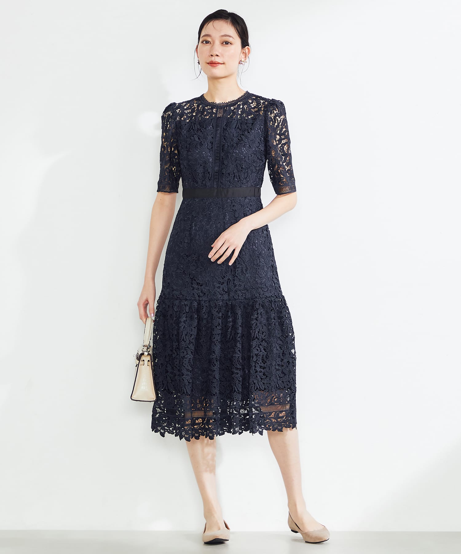結婚式・二次会向けのCELFORD(セルフォード)の黒色のレンタルパーティドレスの画像