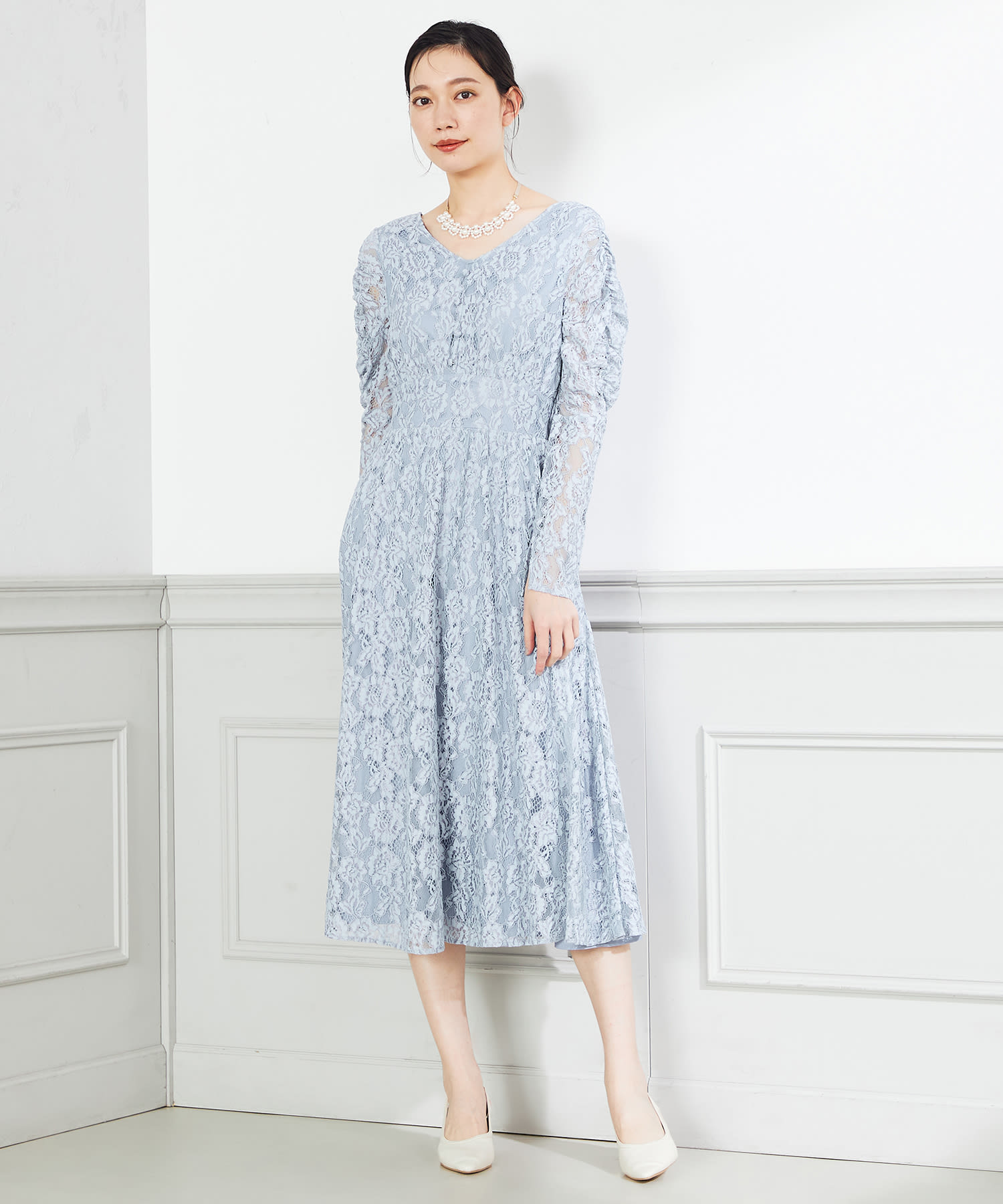 結婚式・二次会向けのViS(ビス)の淡い紫のレンタルパーティドレスの画像