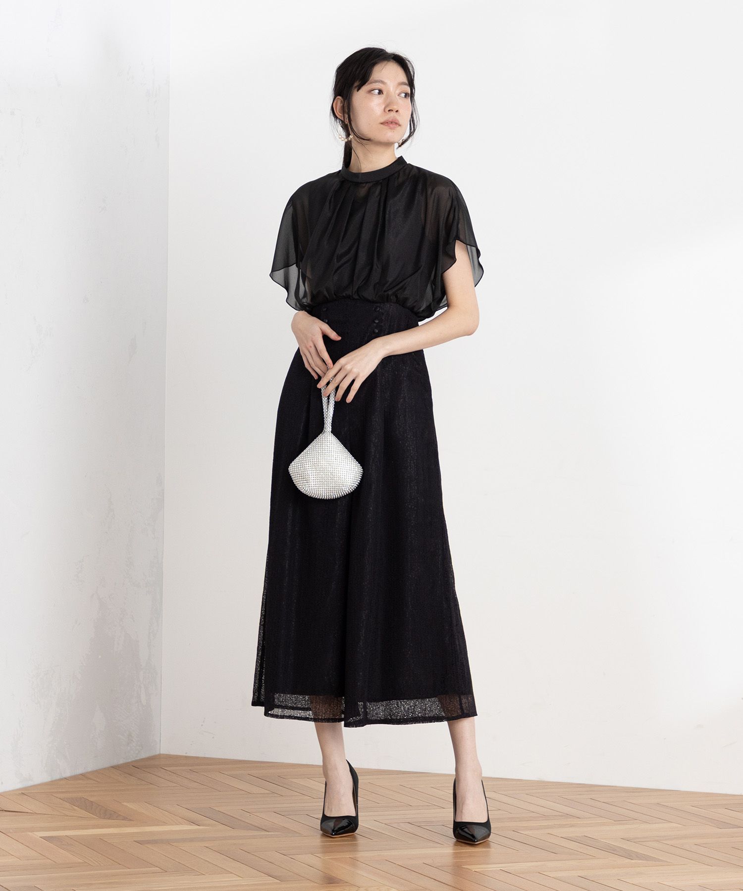 REPLETE マザー向けレンタルドレス